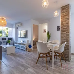 Apartament 1 En Estadio 6 Plazas Y Metro, Sewilla